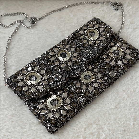 Forever 21 Silver Beaded Clutch - Picture 1 of 8